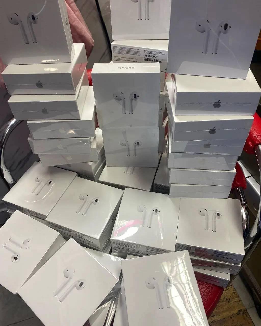 AirPods 2nd Generation (MOQ: 10 Pcs) - Image 4